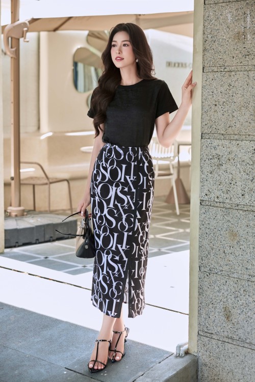 Sixdo Black Cotton Tshirt